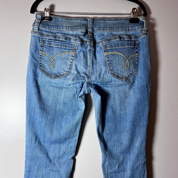 ✨Refuge size 14 women's Slim Bootcut Distressed Jeans Light Wash  Stretch Denim - Picture 7 of 9